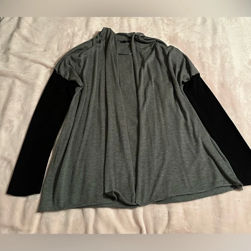 Apt 9 Gray with Black Accented Long Sleeves Open Front Cardigan, Womens Size XL - Picture 4 of 9